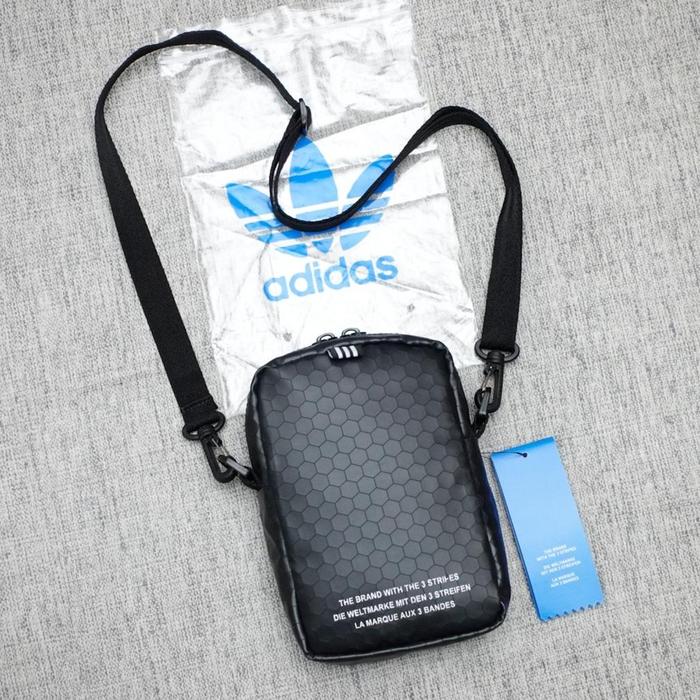 TAS Slingbag Adidas Original Black / TAS Slingbag Adidas Original Black Full Set / TAS Slingbag Adid