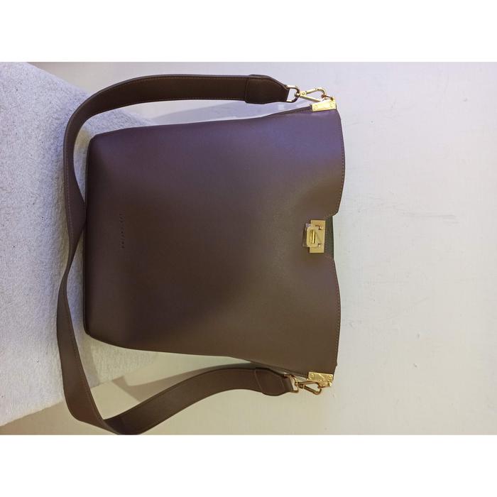 TAS SELEMPANG WANITA COKLAT GELAP LES CATINO
