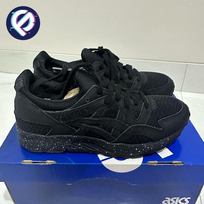 PROMO SEPATU ASICS GEL LYTE V BLACK SIZE 40.5