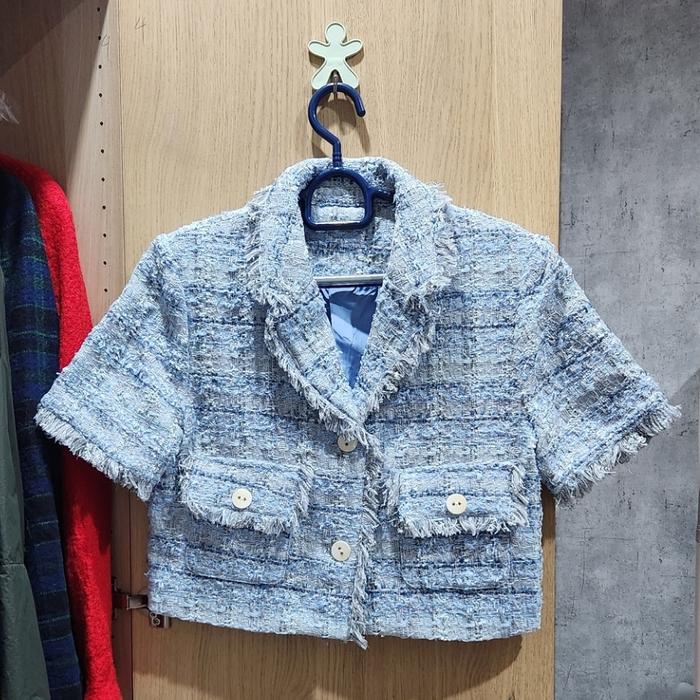 Blazer Tweed mewah freesize. Preloved