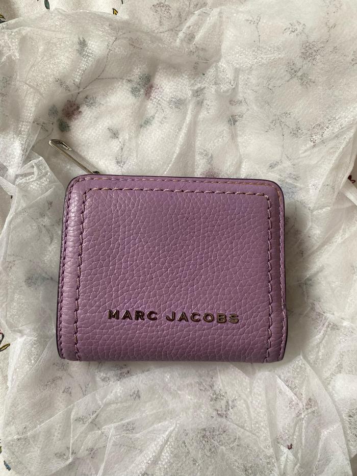 Marc Jacobs The Groove Small Bifold Wallet
