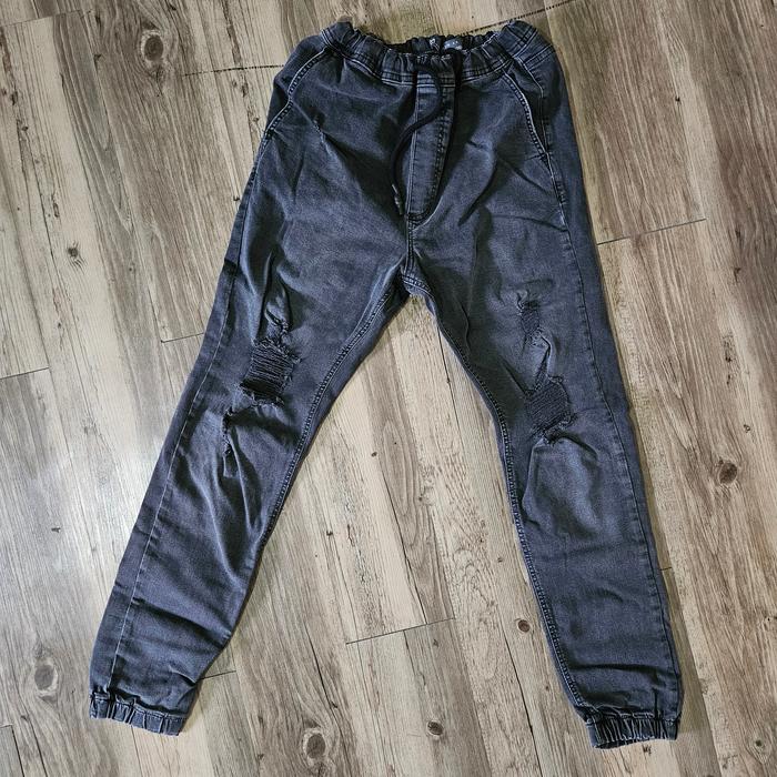 PRELOVED celana jeans denim pria warna hitam charcoal model skinny joger pants size M brand PRIMARK