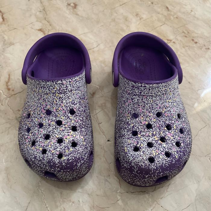 Preloved crocs original girls