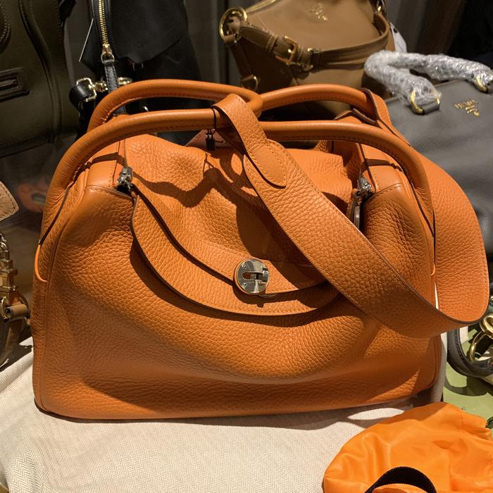 Hermes L26 Orange Taurillon Clemence Ghw
