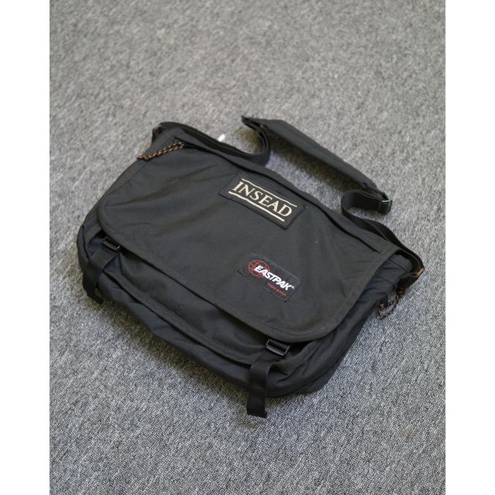 Sling Bag Eastpak Color Black