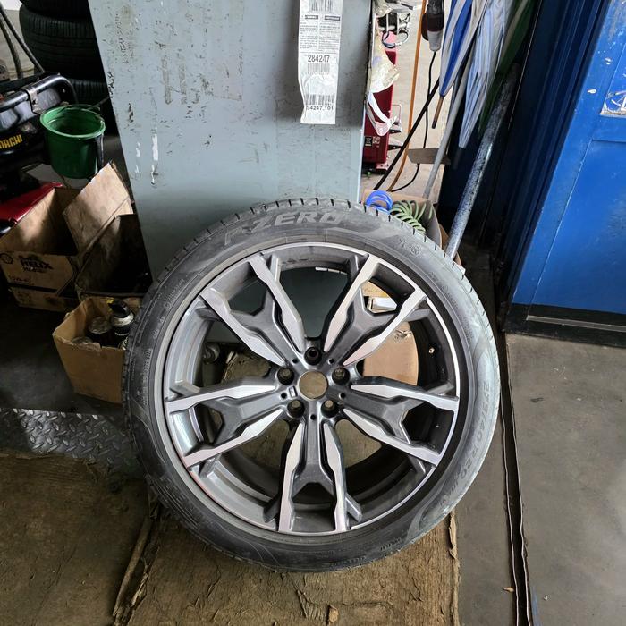 2023 BMW X3 3.0 Xdrive original ban (Pirelli P Zero RFT) bekas
