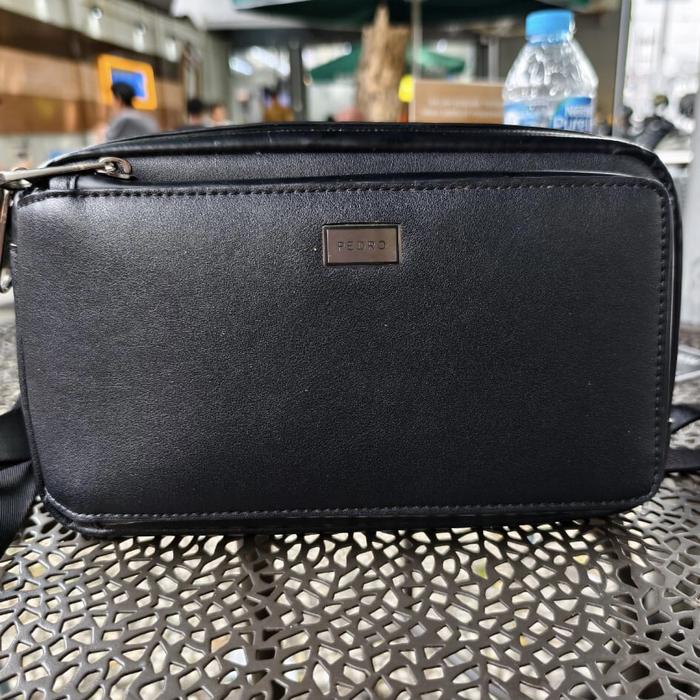 Tas/ Pouch/ Handbag Pedro cowok bekas