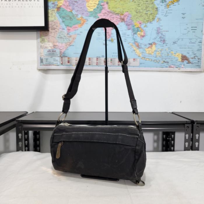 Tas selempang kanvas beams