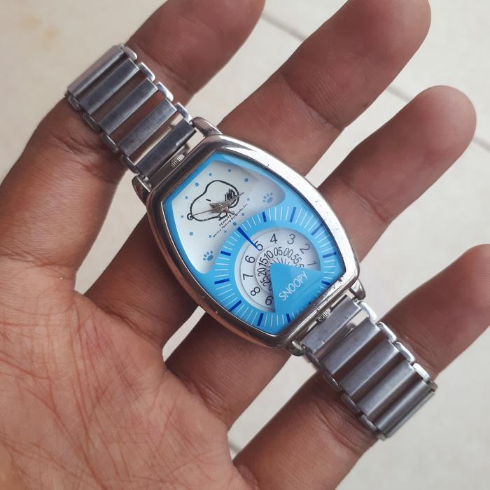 Snoopy Peanuts United Feature Syndicate not Seiko Military dial omega longines enicar tank sports ci