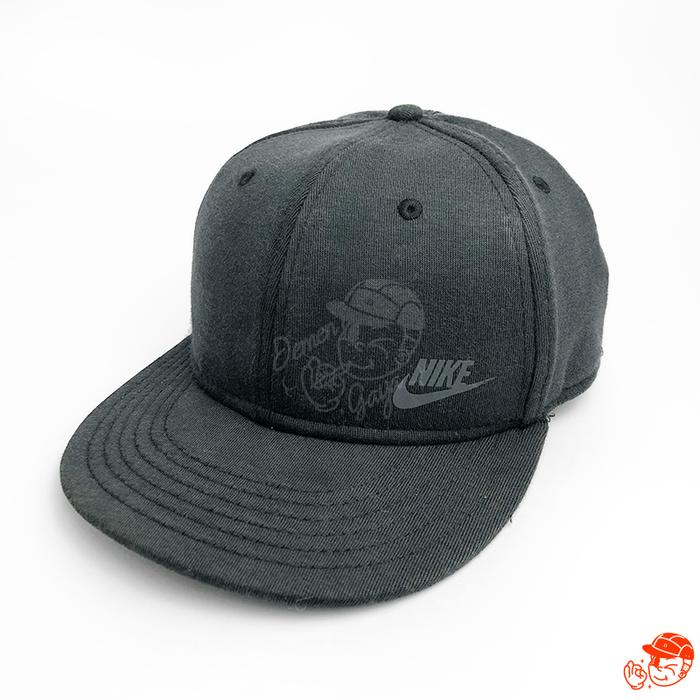 Topi Snapback Nike (thrift)