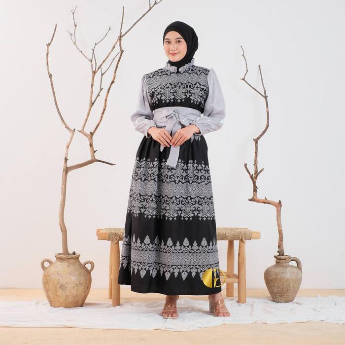 BUSANA MUSLIM GAMIS BATIK POLIMIKRO KOMBINASI SHIMMER SILVER ABU LEBARAN KONDANGAN HAJATAN HITAM PER