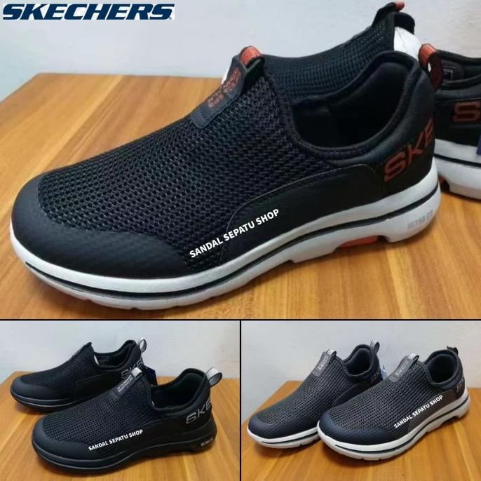 ready Skechers / Sepatu Pria / Skechers Pria / Gowalk 5 Downdraft / Slip On