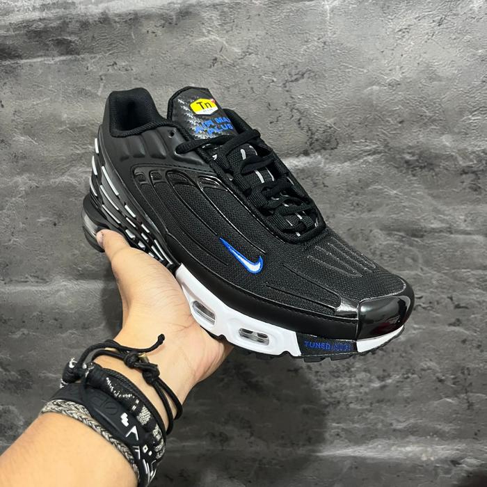 Sepatu Sneakers Nike Air Max Plus 3 Black