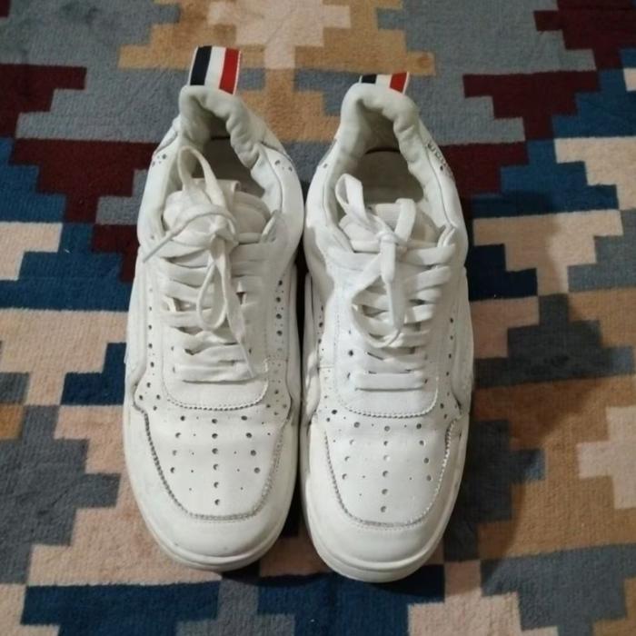 SEPATU THOM BROxxxNE NEW YORK