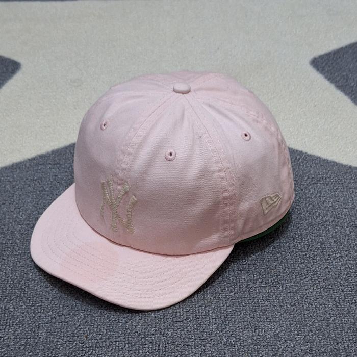 topi sepeda topi visor pendek topi lari new era yankees pink origina second no supreme