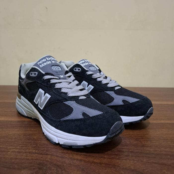 sneakers sepatu nb balance 993 black