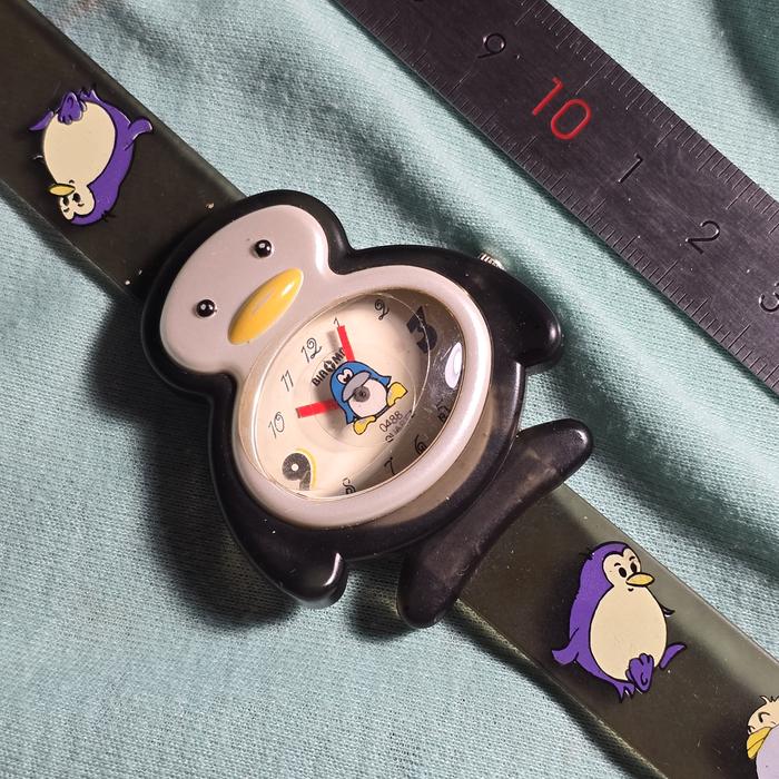 Jam Biroma mesin Swiss ETA Bekas