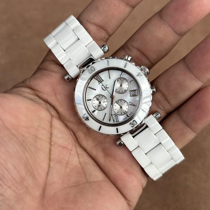 JAM TANGAN WANITA GUESS COLLECTION GC 43001M QUARTZ SWISS MOVT