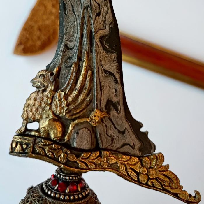 Keris antik langka unik kuno yoni pusaka  Singo Hamboro