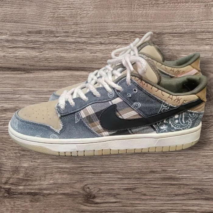 Travis Scott x Nike SB Dunk Low ORIGINAL SECOND