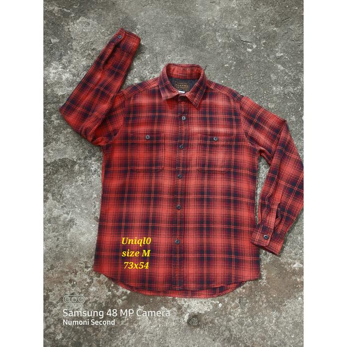 kemeja uniqlo flanel veterano