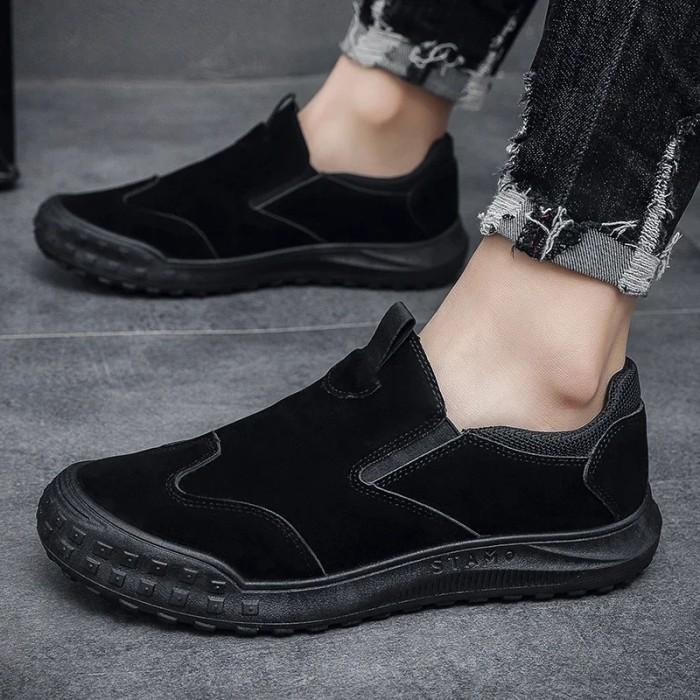 Sepatu Sneakers Slip On Pria Original Import Casual Sporty Kulit Leather Tanpa Tali Kerja Formal Kan