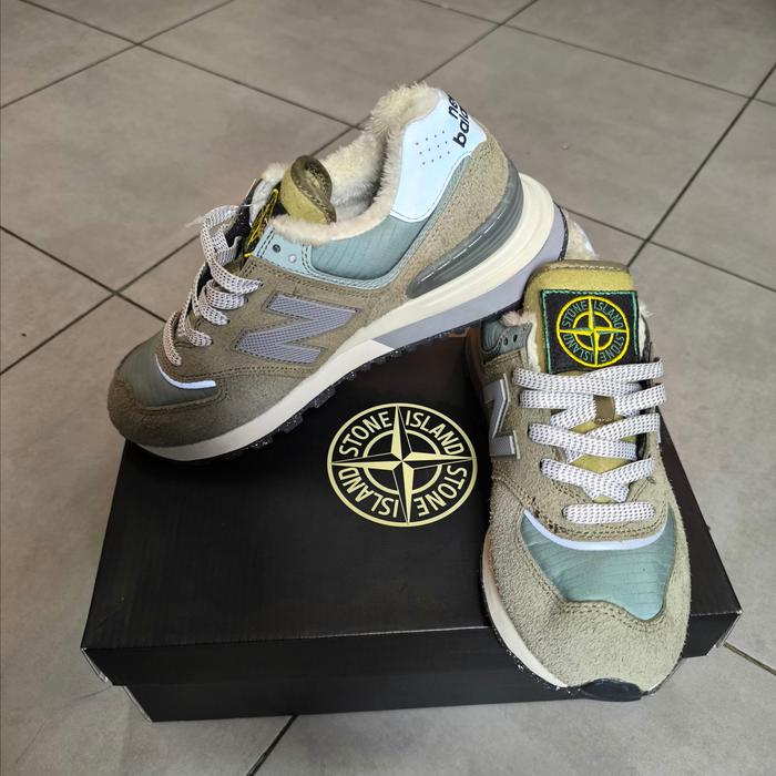 NB 574 Stone Island Size 40