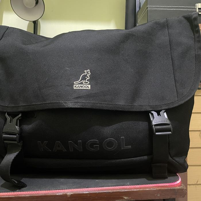TAS SELEMPANG KANGOL BLACK