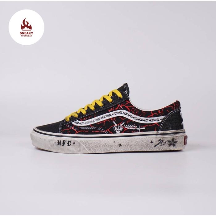 Sepatu Vans STYLE 36 x Stranger Things