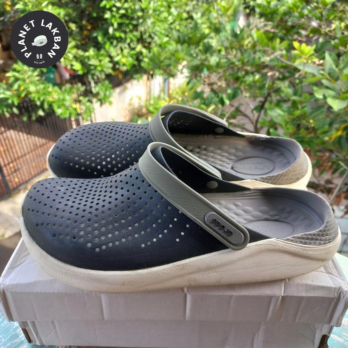 Sandal pria crocs literide size 42.5