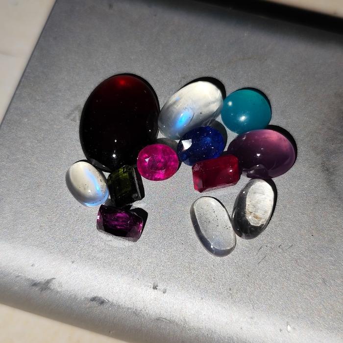 Borongan Batu permata Garnet,Moonstone,Ruby,Tourmaline