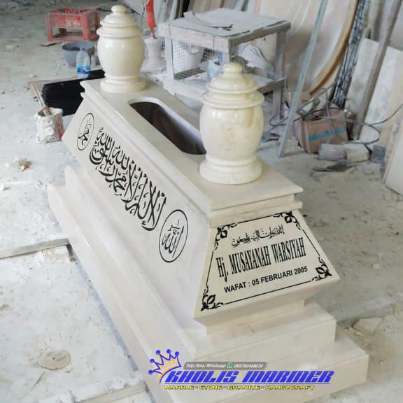 Makam Kijing Batu Marmer Putih Tulungagung