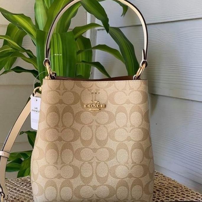 Tas Coach Original Wanita Small Town Bucket Bag In Signature Terlaris