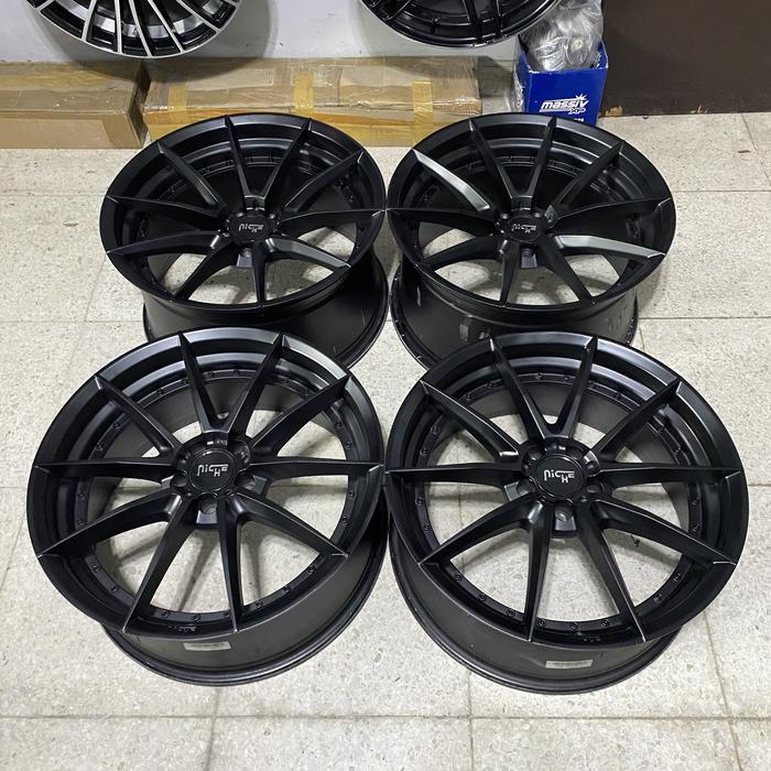Velg Niche Sector Ring 20 5x114 5x112 Lebar 9-10.5 ET 38-40 Original USA Ori America R20 Not Vossen 