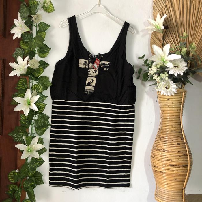 Dress Hitam Kaos Dig Deep