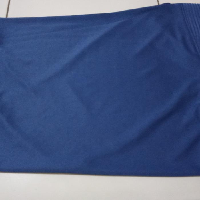 Kerudung bergo warna biru denim