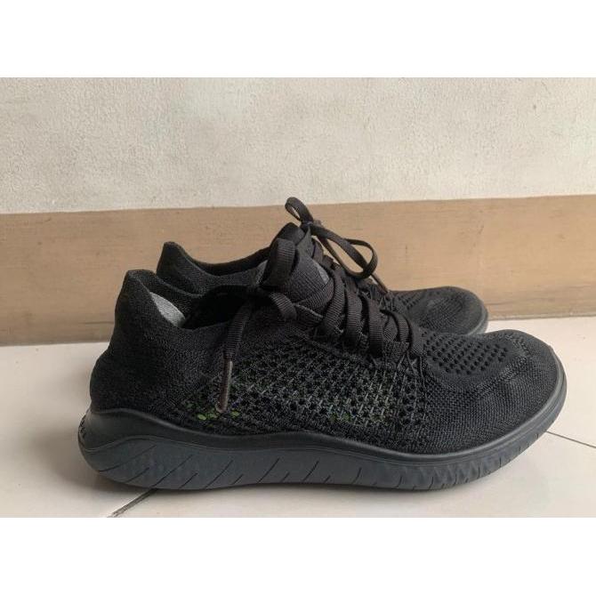 Sepatu Nike Free Rn Flyknit 2018 - Black White / All Black Mikejanam