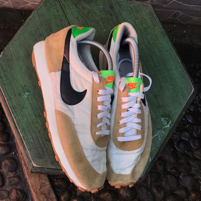 nike daybreak shoes second