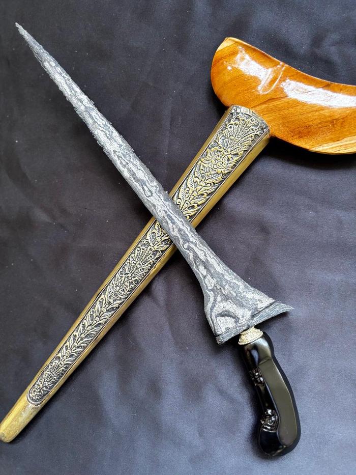 Keris Tilam Sari Pamor ngulit semongko Tangguh Mataram sepuh wingit bertuah
