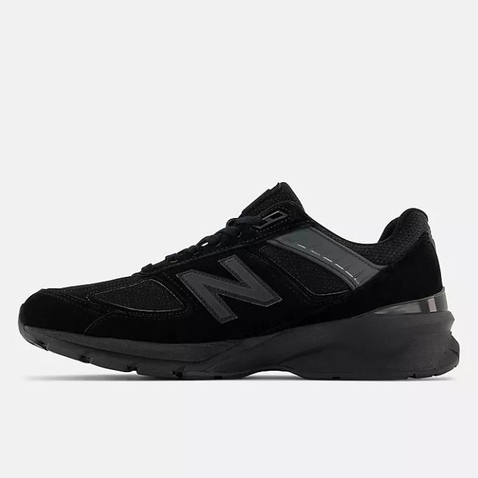 SEPATU NB NEW BALANCE 990 V5 TRIPLE BLACK