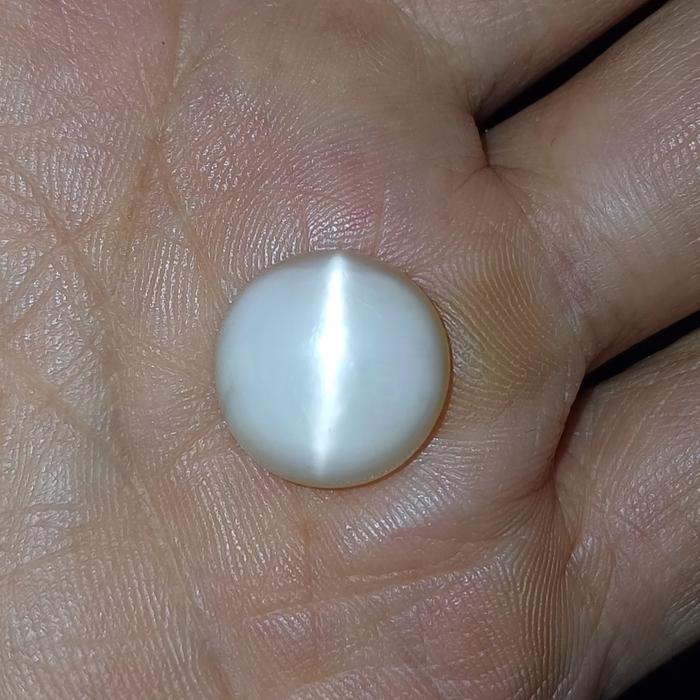 Natural moonstone cat eye
