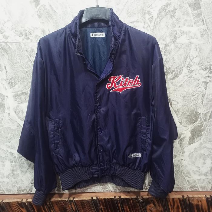 jaket varsity coat DESCENTE PRIA bahan satin sz XXL
