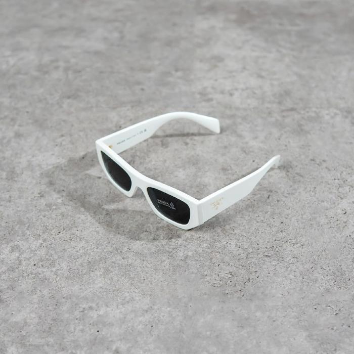 Kacamata PRADA RECTANGLE BLACK WHITE SUNGLASSES 100% ORIGINAL