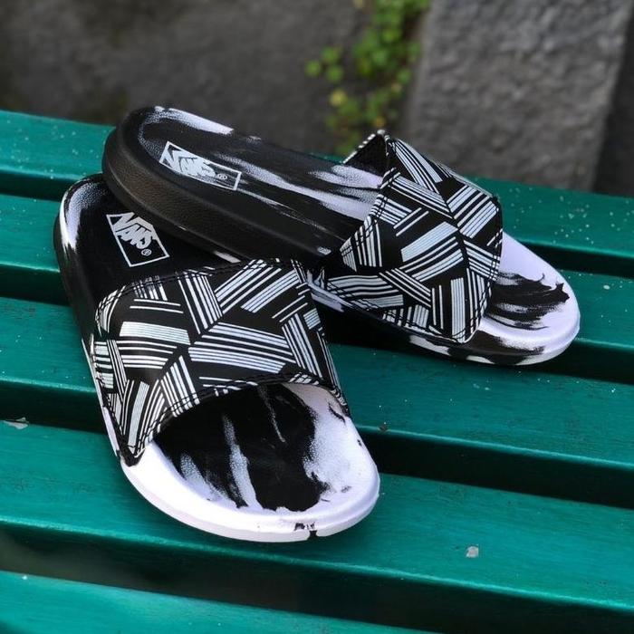 NEW SANDAL PRIA SLIDE KARIKATUR SANDAL VANS MARVEL MOTIF