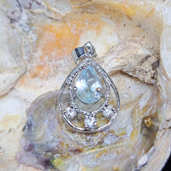 Liontin Batu Permata Natural Blue Electric Topaz # 1