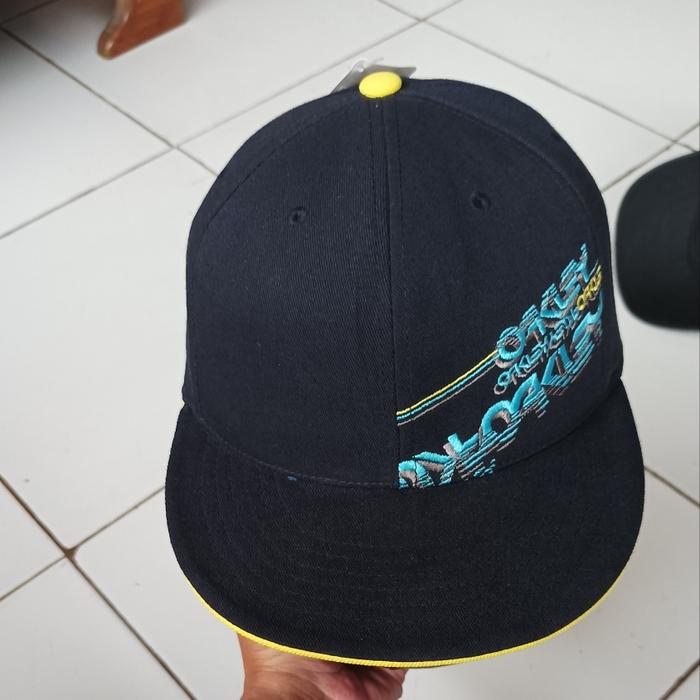 topi oakley second,topi oakley 8