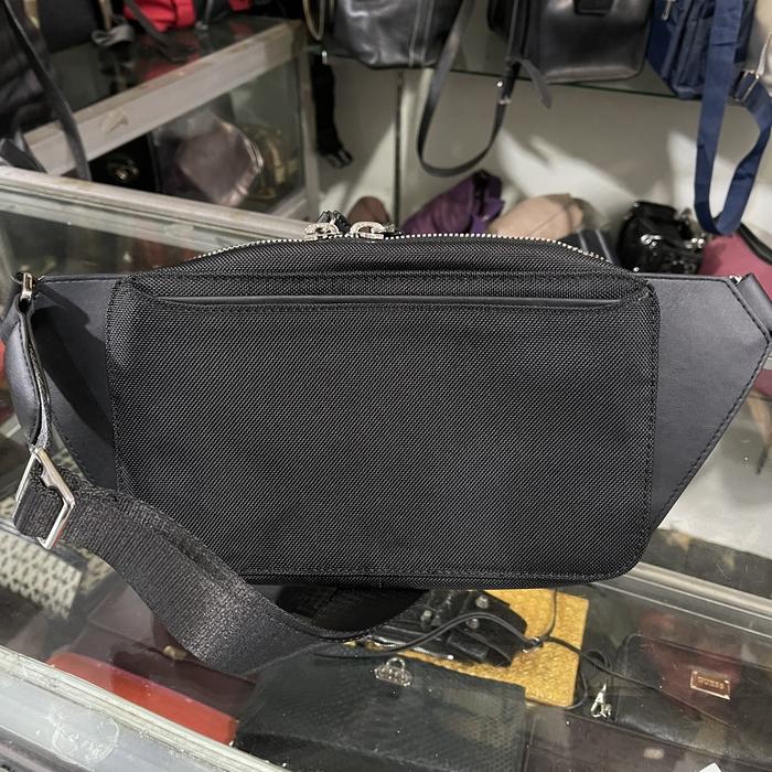 preloved wb tumi,,,,,,,,,