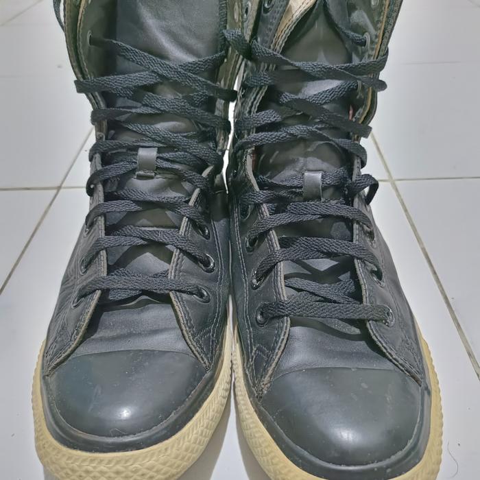 sepatu Converse black limited