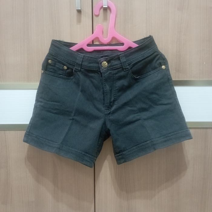 celana pendek jeans bekas wanita dewasa LP77cm hitam thrifting preloved