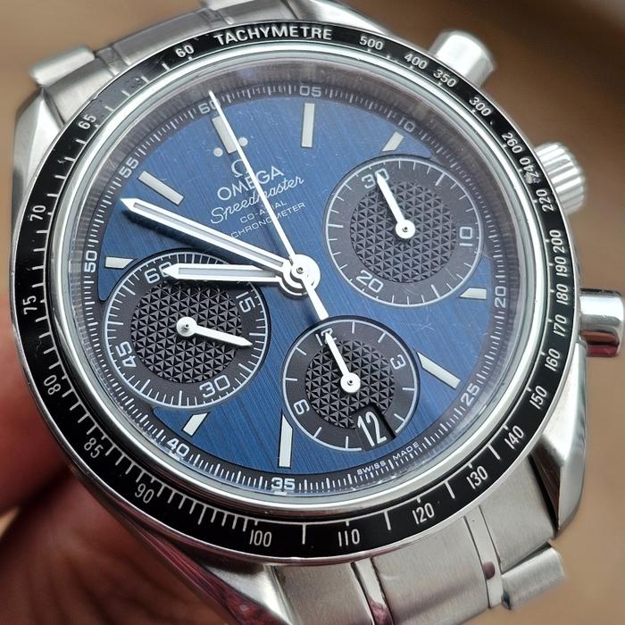 Jam tangan Omega Speedmaster Racing Co-axial chronograph